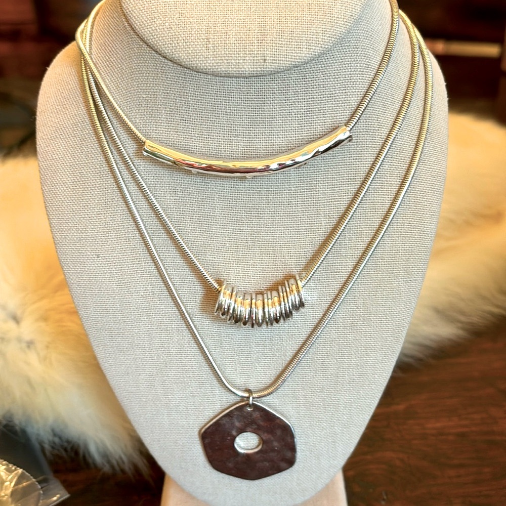 Chico’s silver-toned 3 layer necklace - Picture 2 of 2
